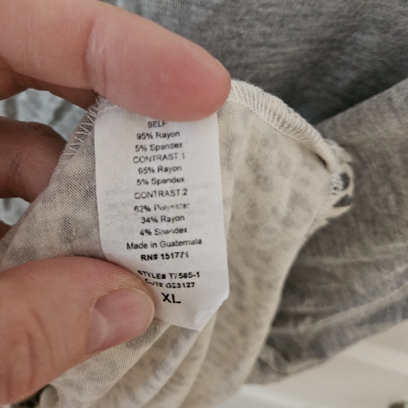 Colorblock Leopard Tunic - Picture 4 of 5